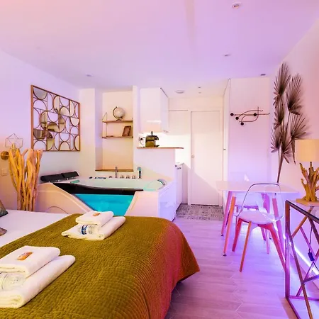 Apartment Cmg Batignolles/ Lecluse *