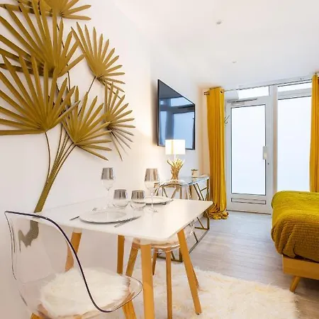 Lägenhet Cmg Batignolles/ Lecluse Paris